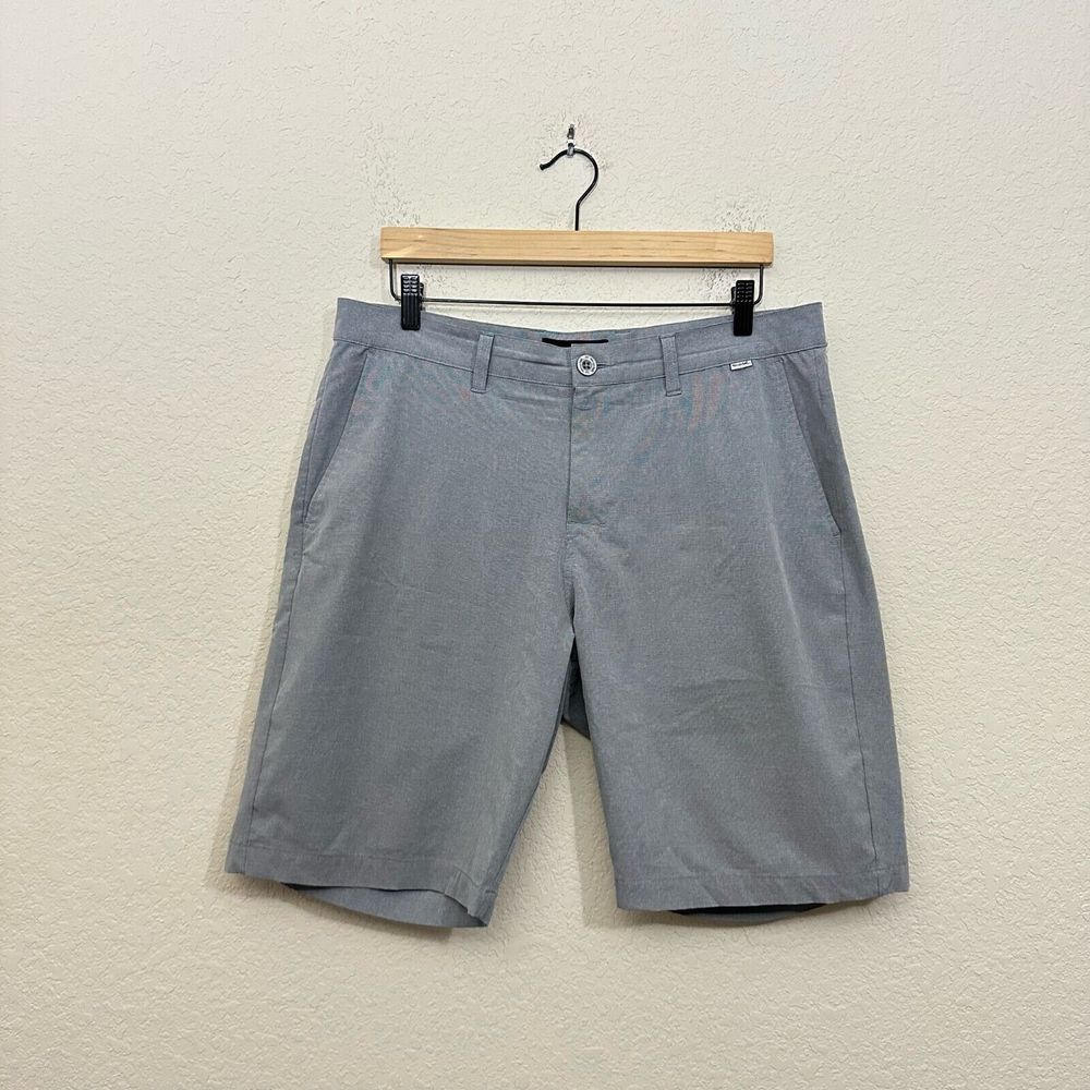 TRAVIS MATHEW Flat Front 9.5" Chino Dress Shorts in Grey